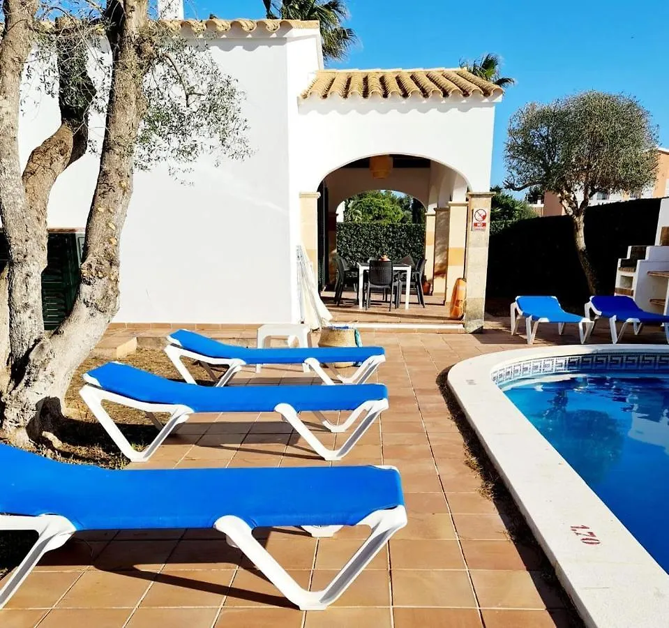 Villas El Pinar كالا إن بلانيس