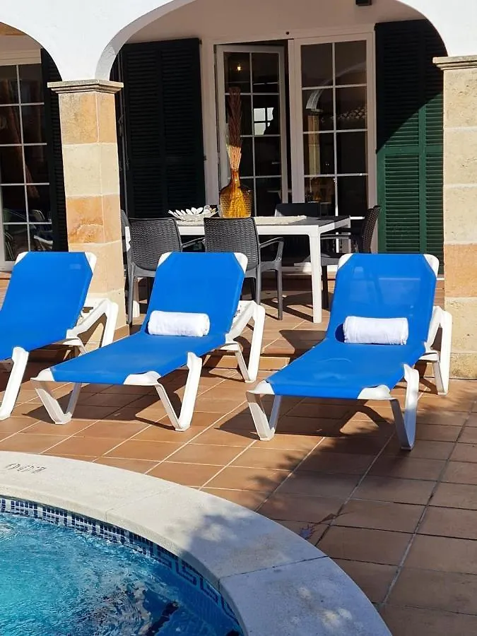 Villas El Pinar كالا إن بلانيس